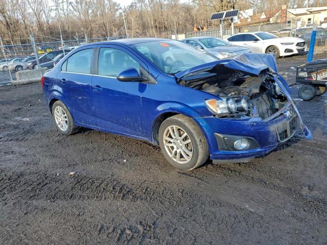 Chevrolet Sonic Lt Image 2
