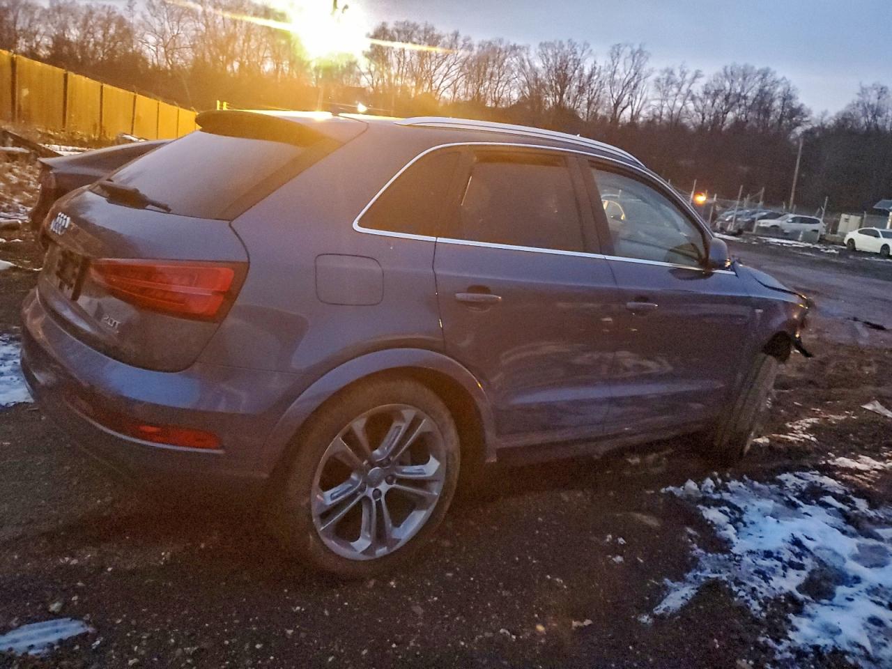 Audi Q3 Premium Plus Image 3