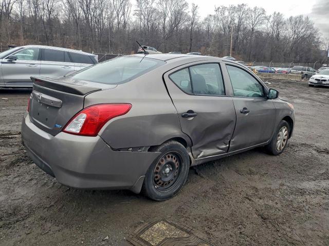 Nissan Versa S Image 11