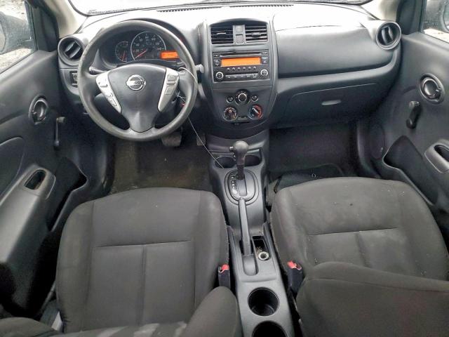 Nissan Versa S Image 5