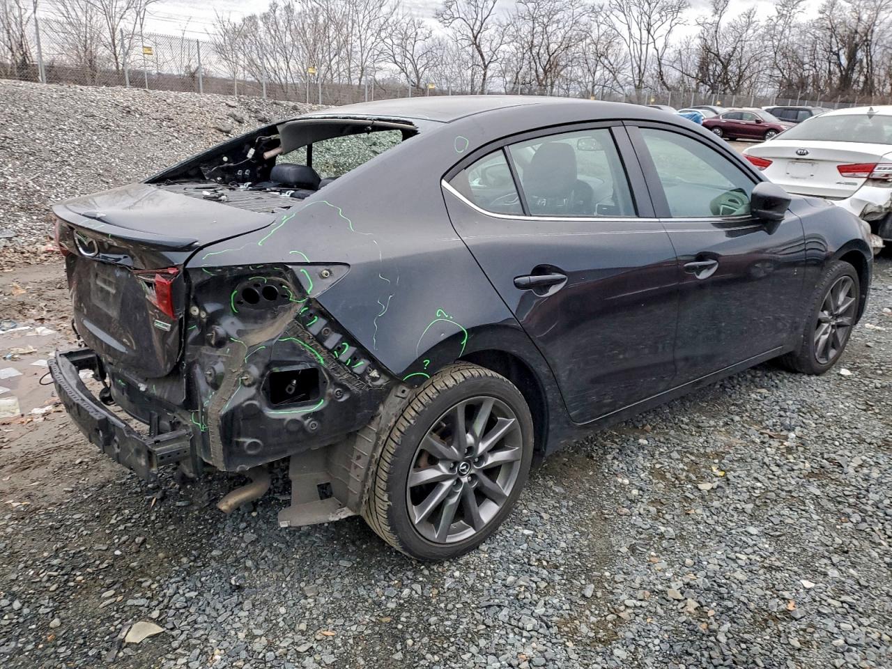 Mazda 3 Touring Image 10