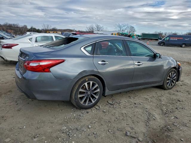 Nissan Altima 2.5 Image 3