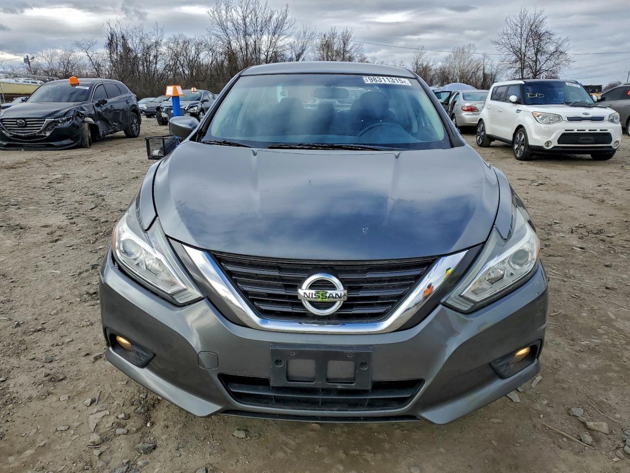 Nissan Altima 2.5 Image 8