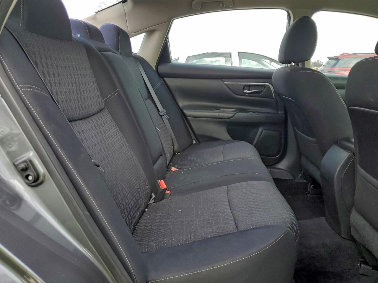 Nissan Altima 2.5 Image 9