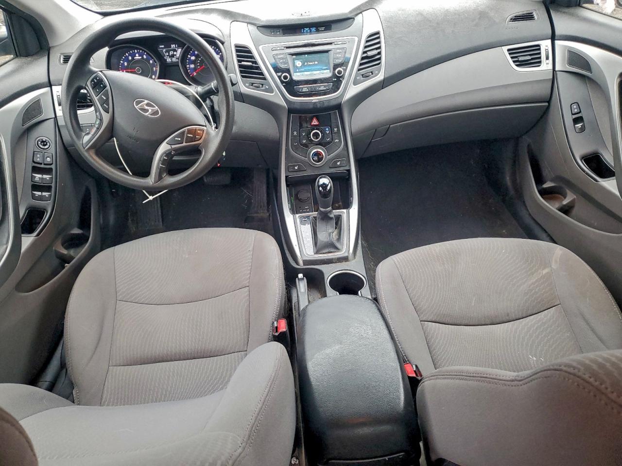 Hyundai ELANTRA Se Image 11