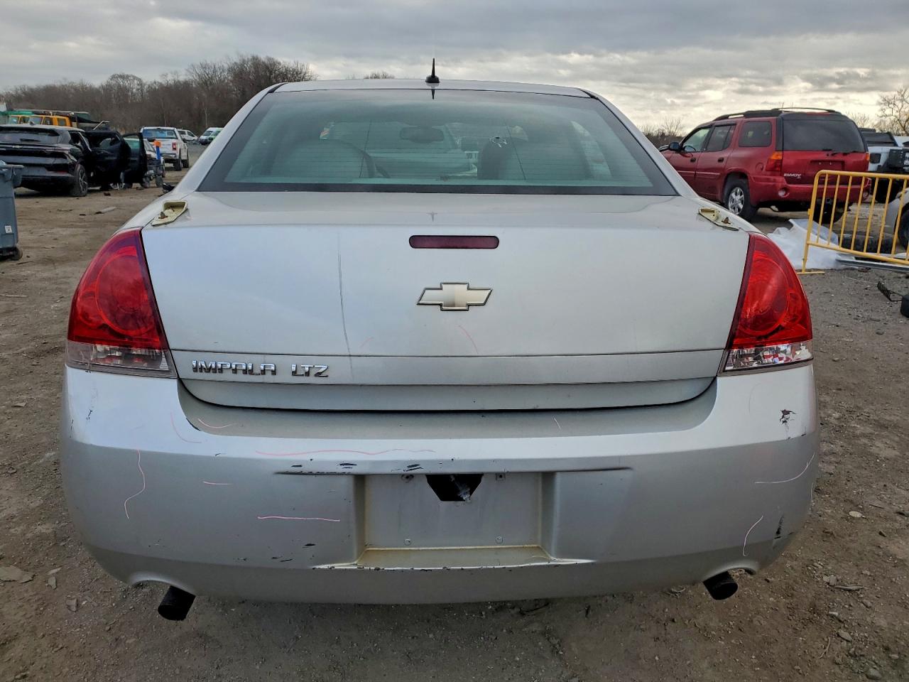 Chevrolet Impala Ltz Image 4