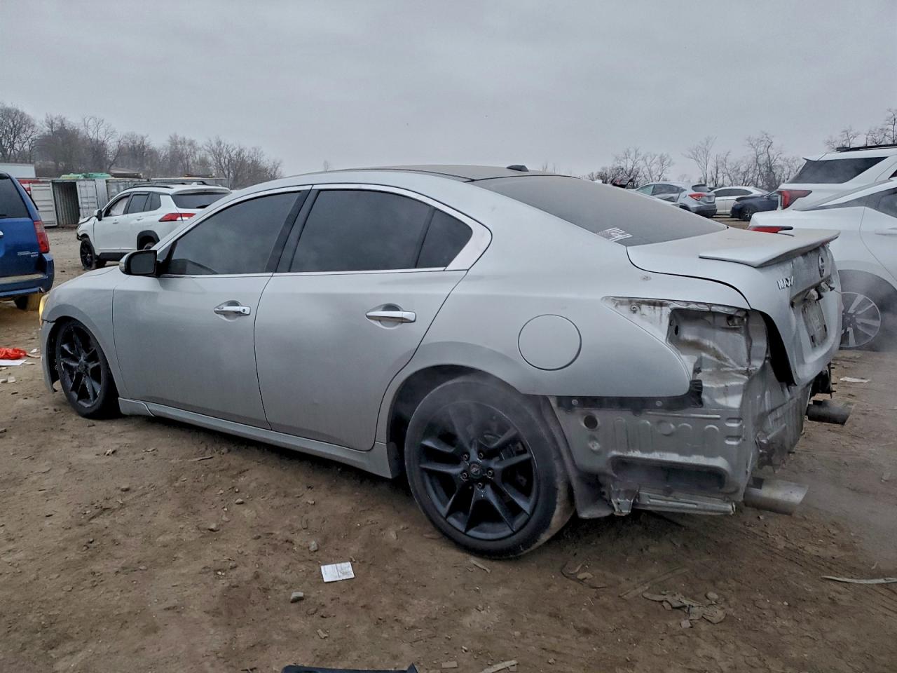 Nissan Maxima S Image 7