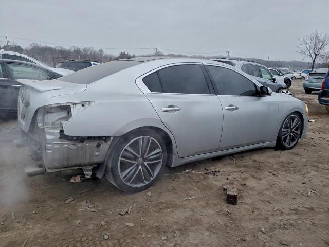 Nissan Maxima S Image 3