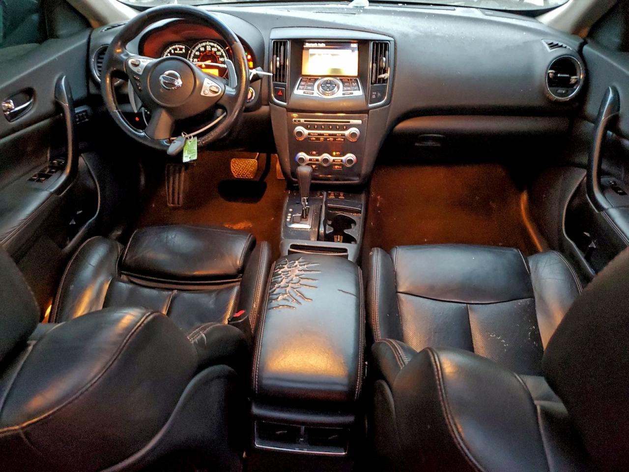 Nissan Maxima S Image 10