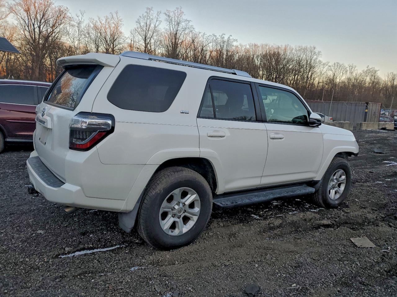 Toyota 4Runner Sr5/sr5 Premium Image 2