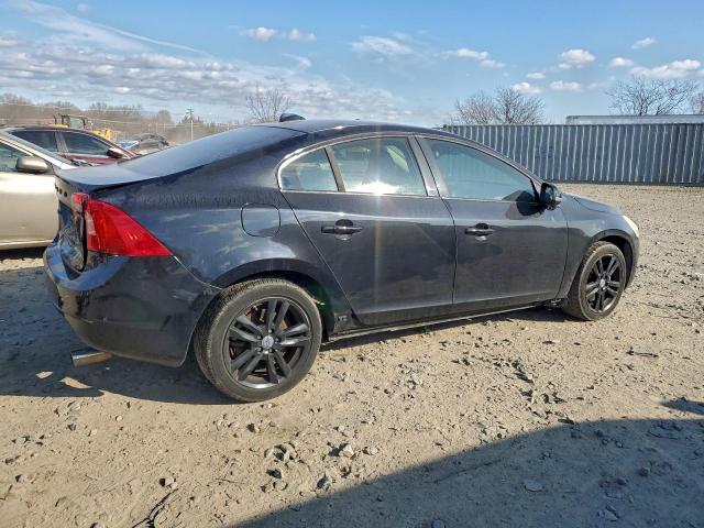 Volvo S60 T5 Image 4