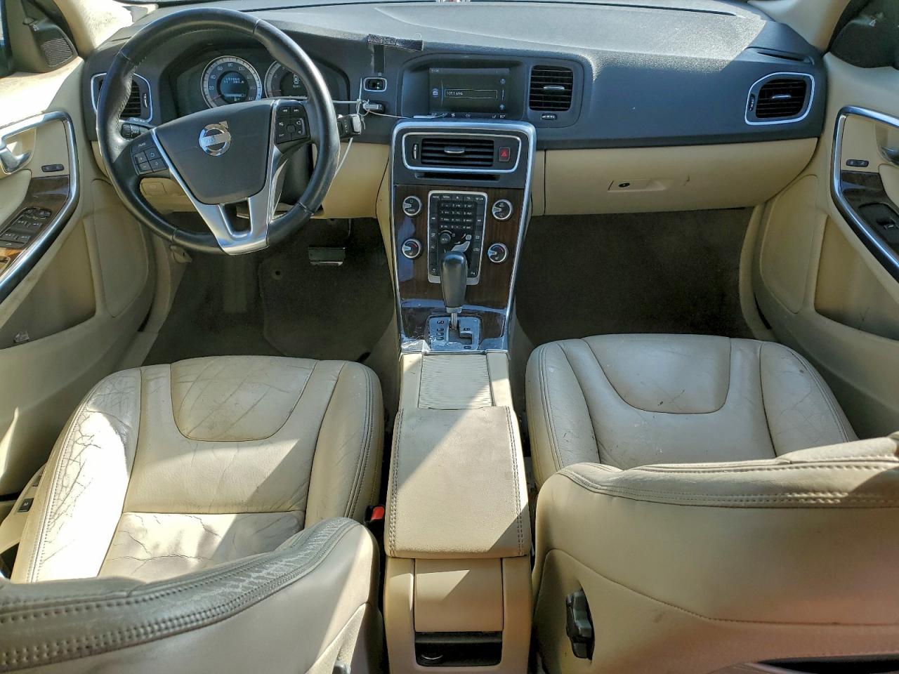 Volvo S60 T5 Image 3