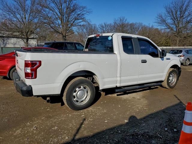 Ford F-150 Super Cab Image 2