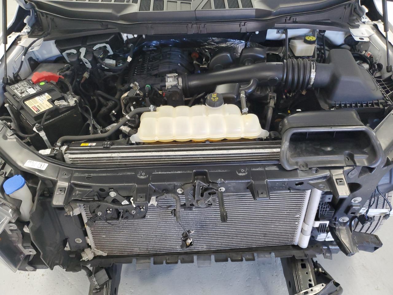 Ford F-150 Super Cab Image 12