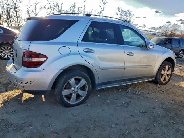 Mercedes-Benz M-Class 350 4matic Image 2