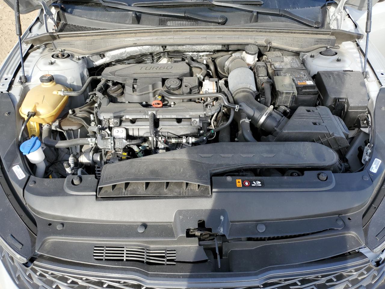 Kia K5 Gt Line Image 2