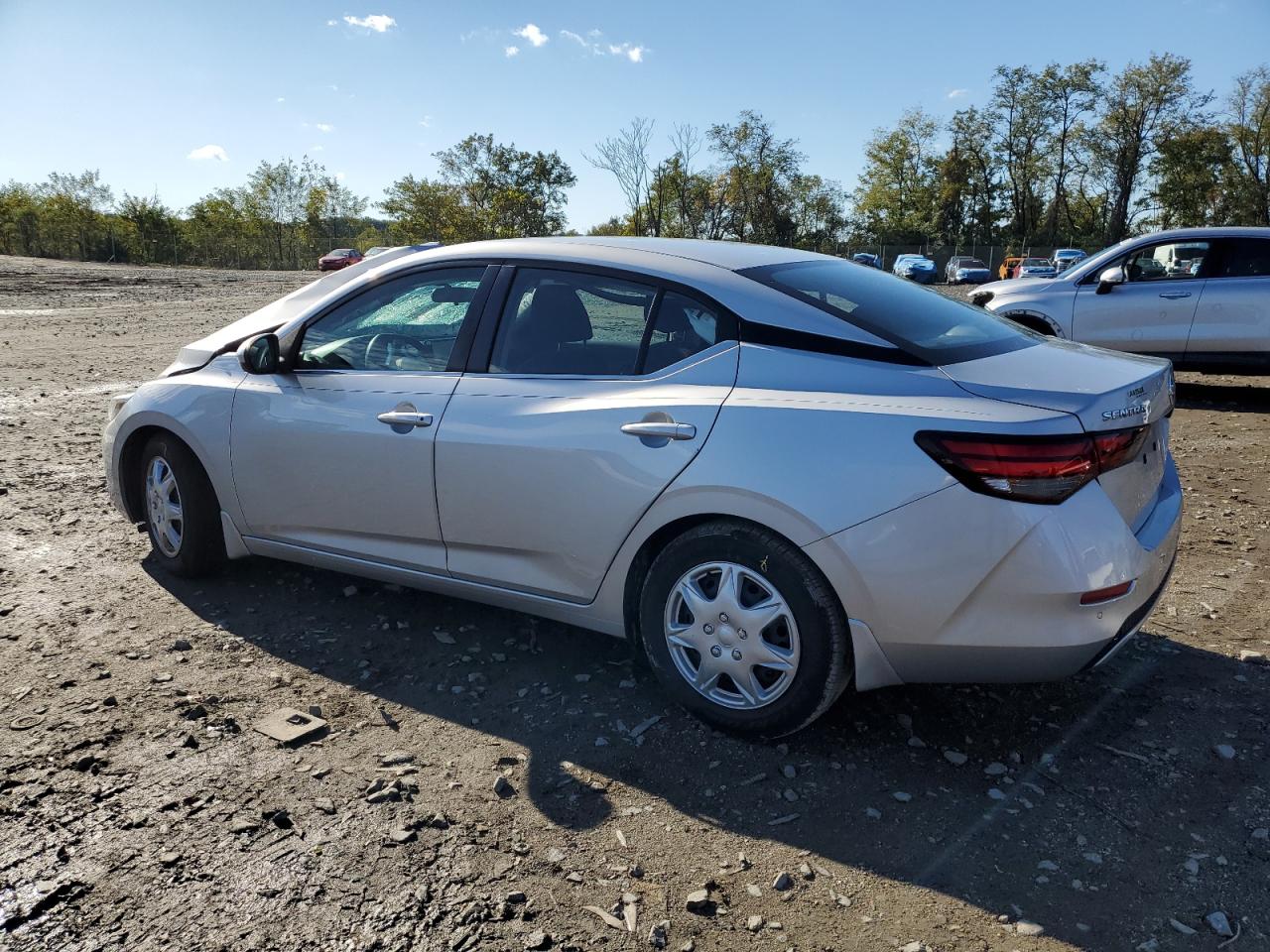 Nissan Sentra S Image 10
