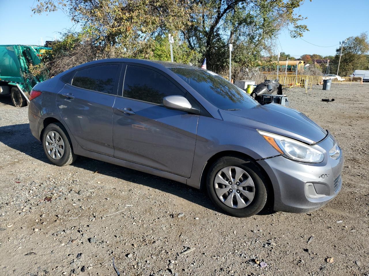 Hyundai ACCENT Se Image 5