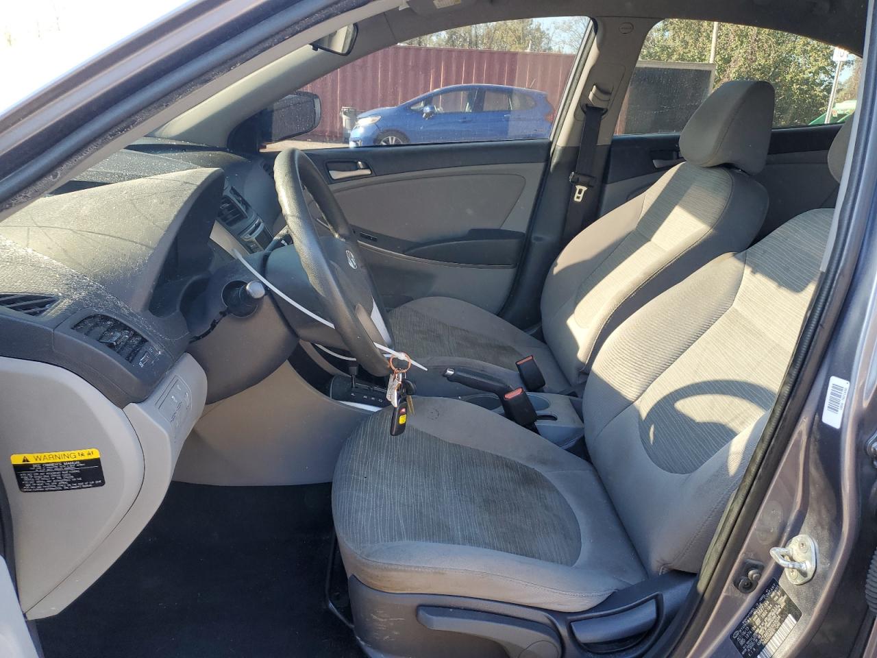 Hyundai ACCENT Se Image 11