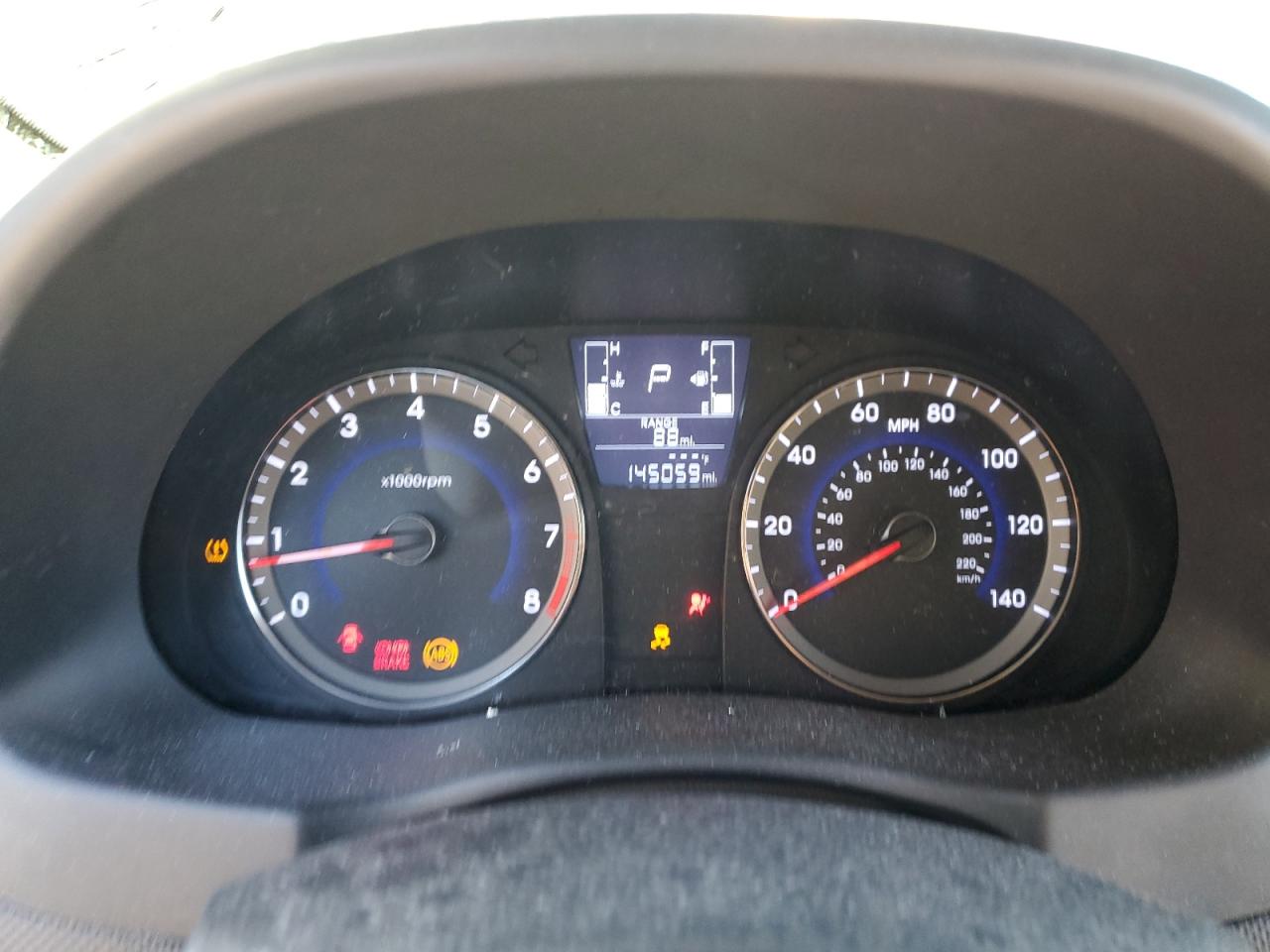 Hyundai ACCENT Se Image 6