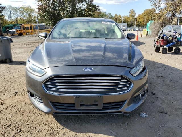 Ford Fusion Se Image 5