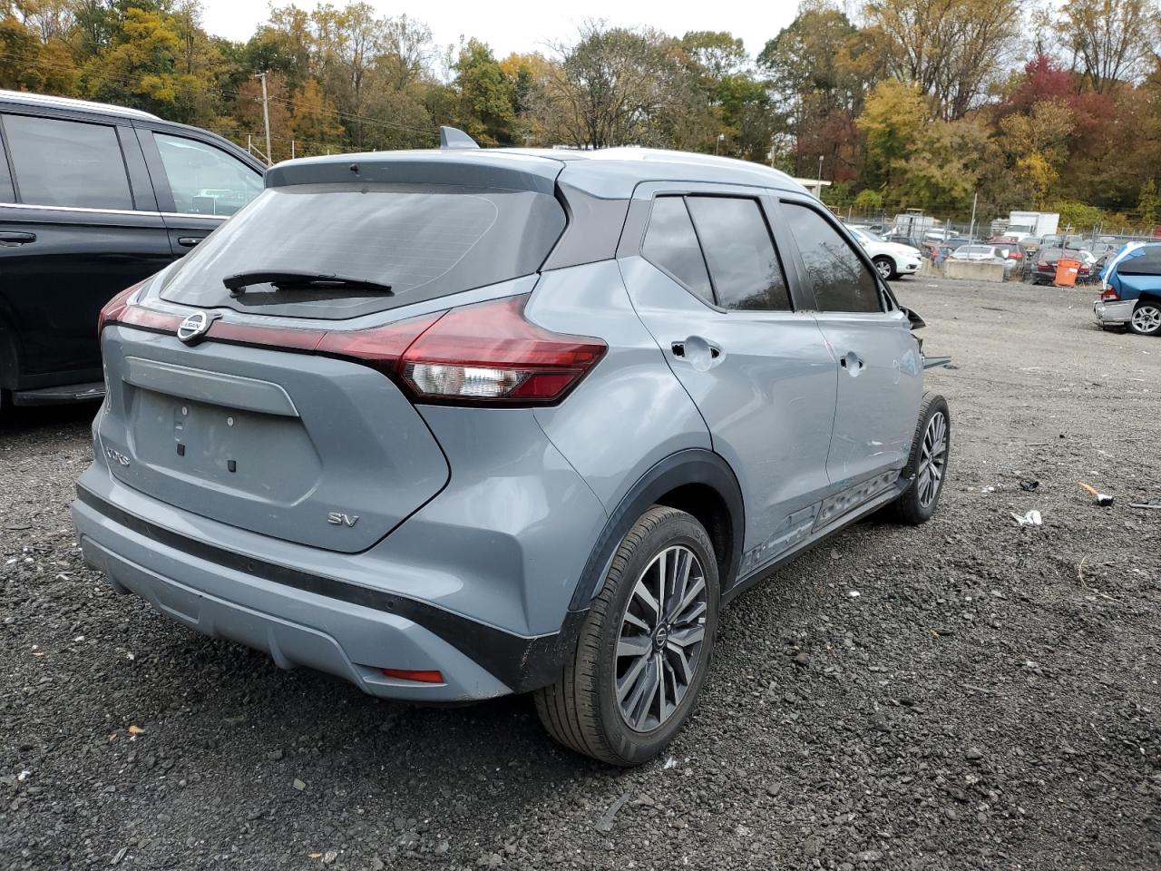 Nissan Kicks Sv Image 6