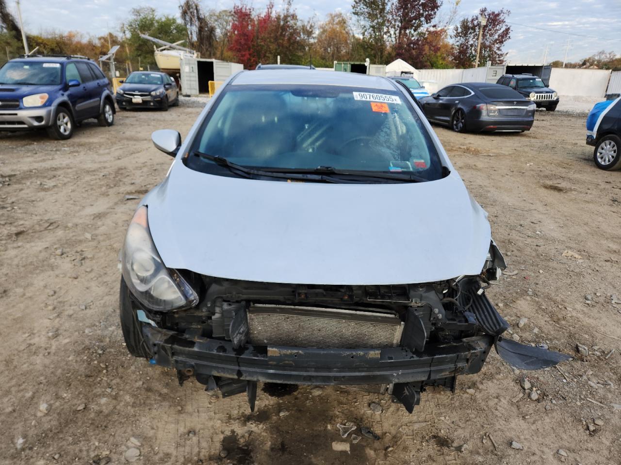 Hyundai ELANTRA Image 3