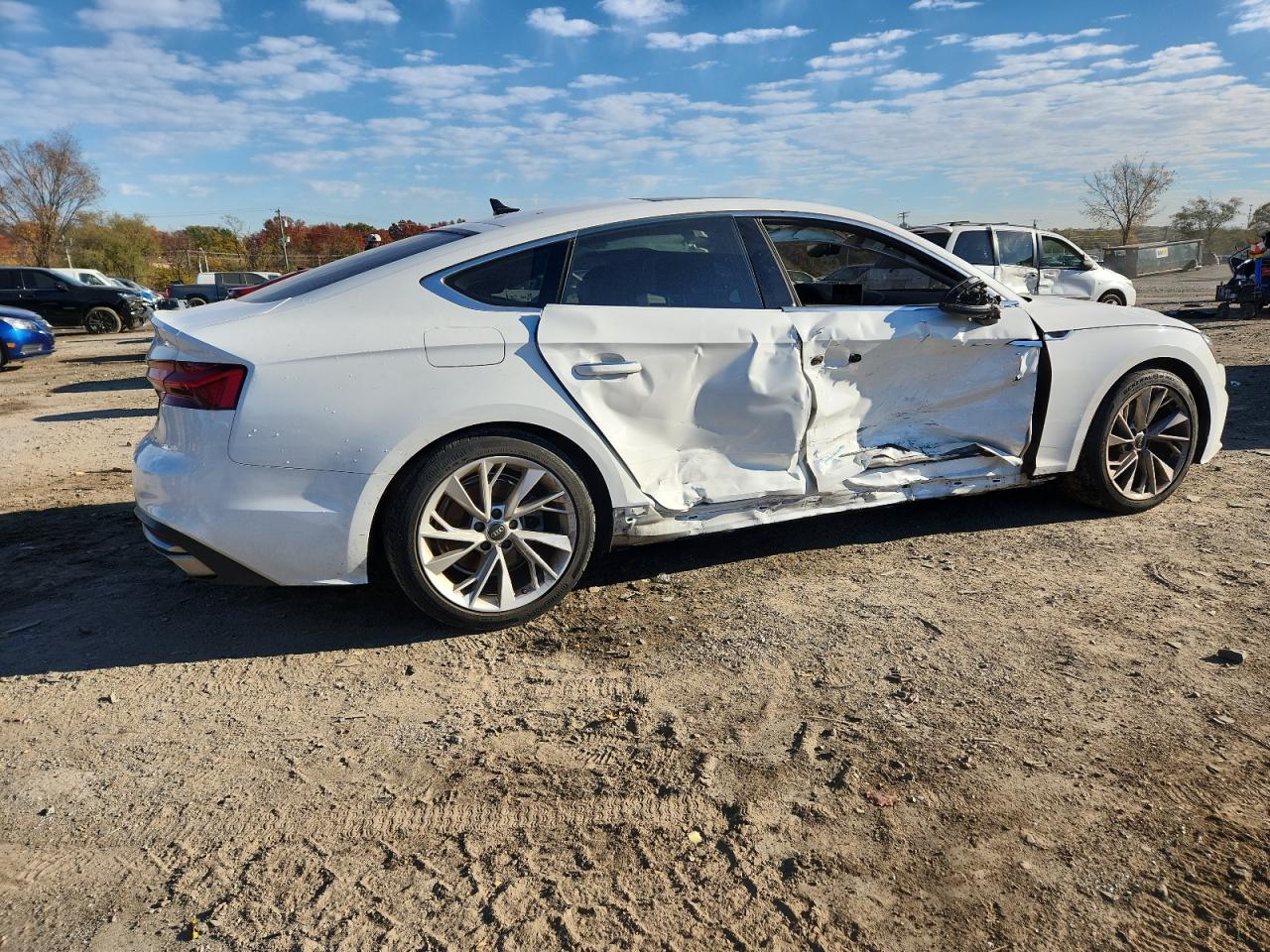 Audi A5 Premium 40 Image 11
