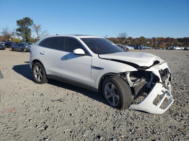 Jaguar F-PACE Image 12