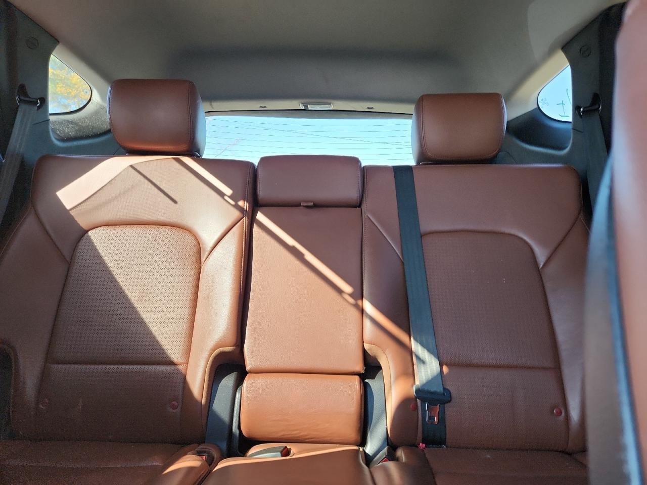 Hyundai SANTA FE Image 8