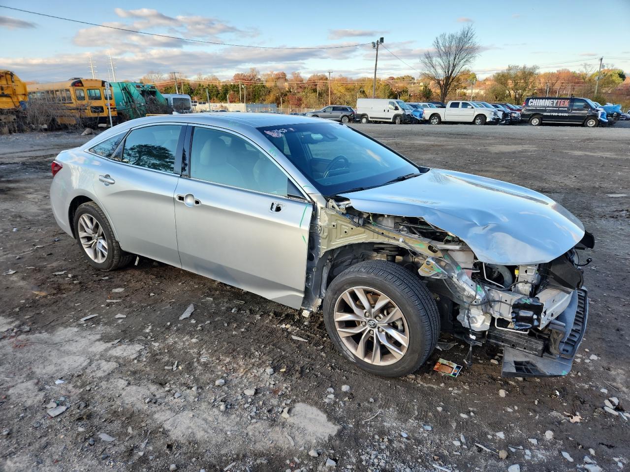Toyota Avalon Xle Image 4