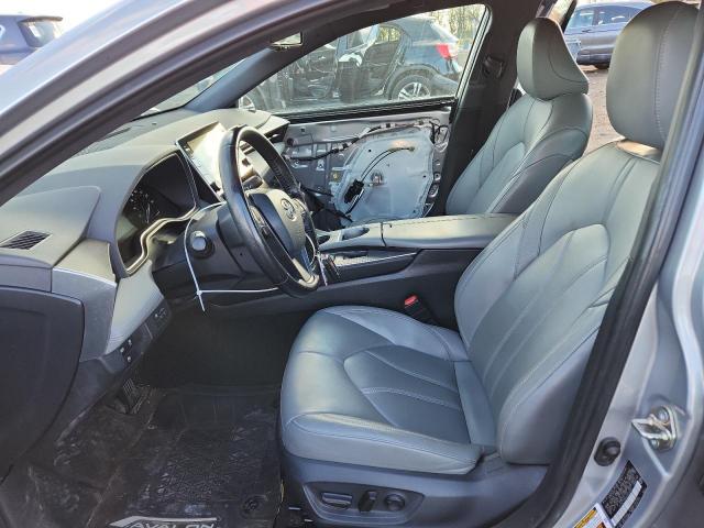 Toyota Avalon Xle Image 7