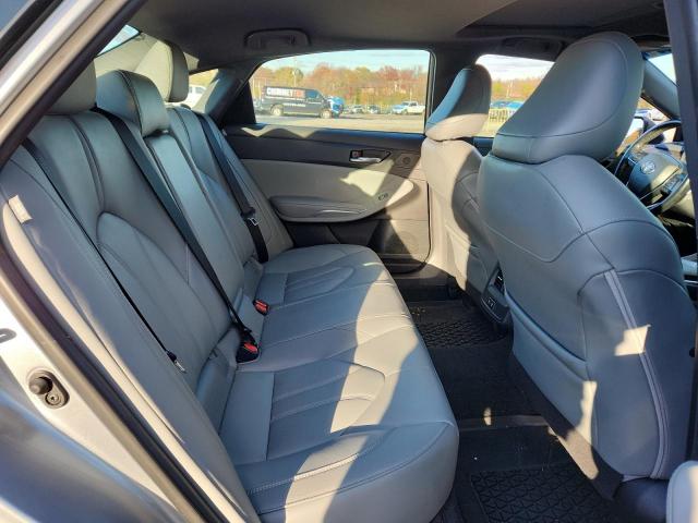 Toyota Avalon Xle Image 10