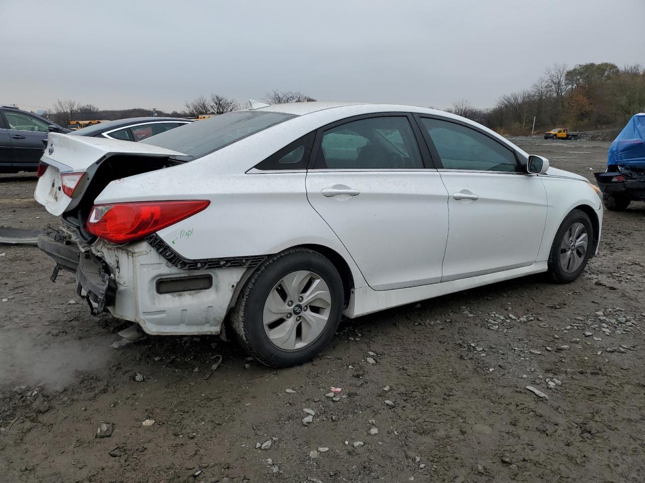 Hyundai SONATA Gls Image 2