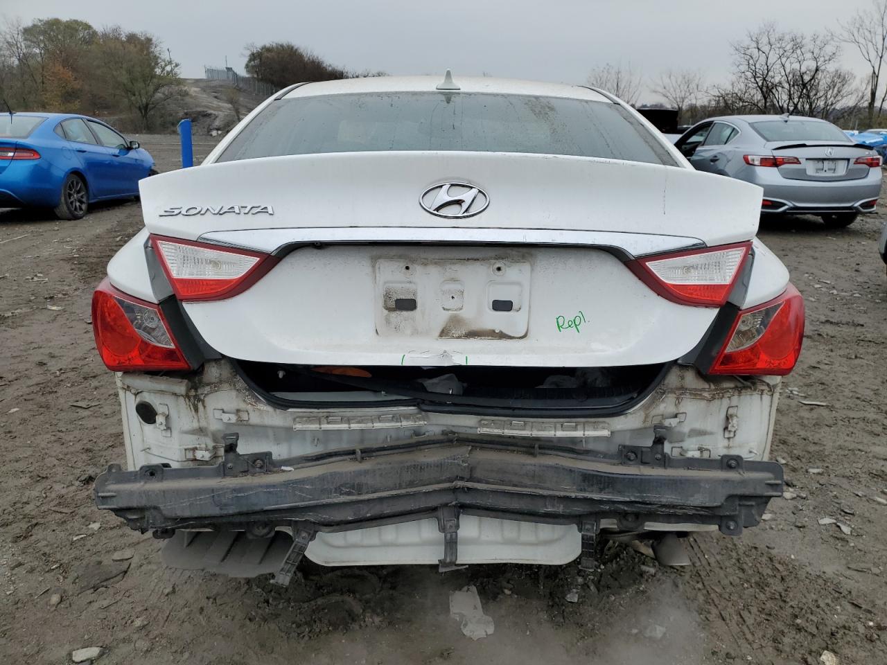 Hyundai SONATA Gls Image 4