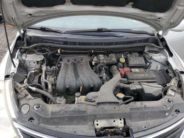 Nissan Versa S Image 9