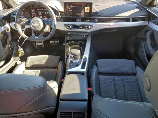 Audi A4 Premium Plus Image 4