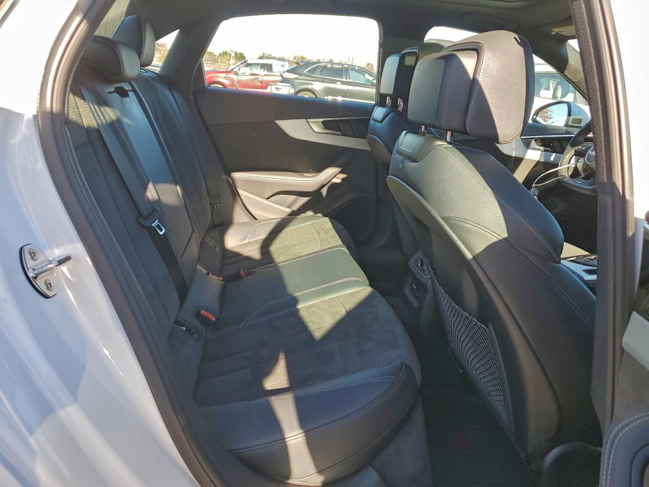 Audi A4 Premium Plus Image 3