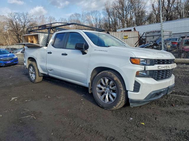 Chevrolet Silverado K1500 Custom Image 8