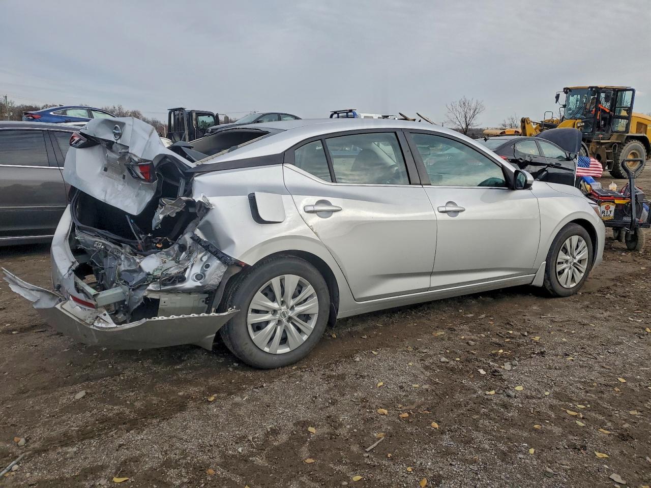 Nissan Sentra S Image 12