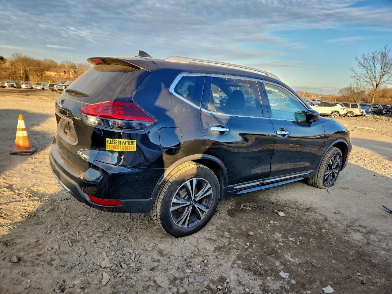 Nissan Rogue S Image 11