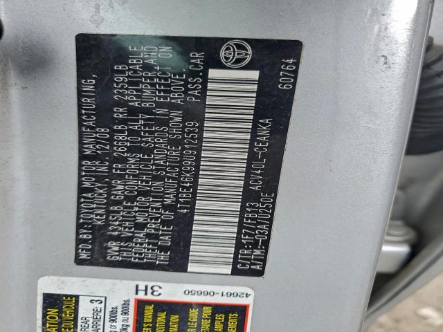 Toyota Camry Base Image 9