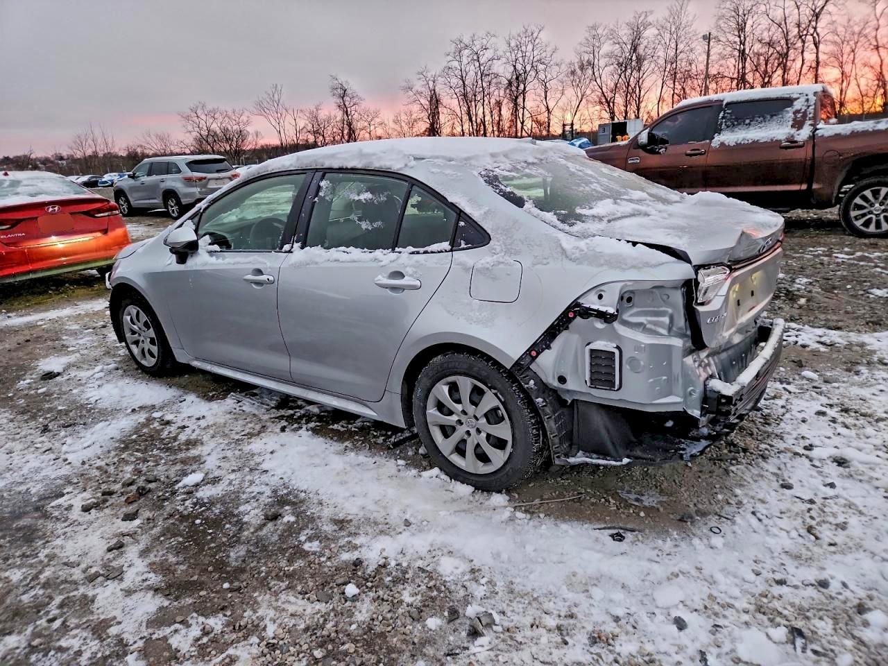 Toyota Corolla Le Image 2