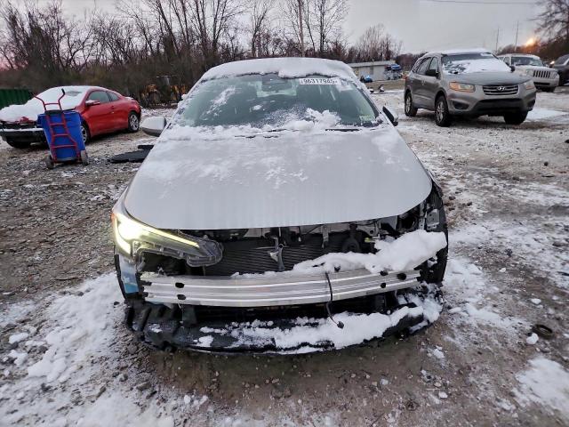 Toyota Corolla Le Image 3