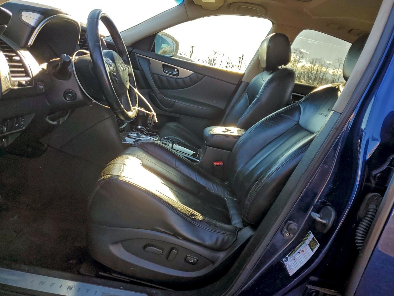 INFINITI Fx Image 13