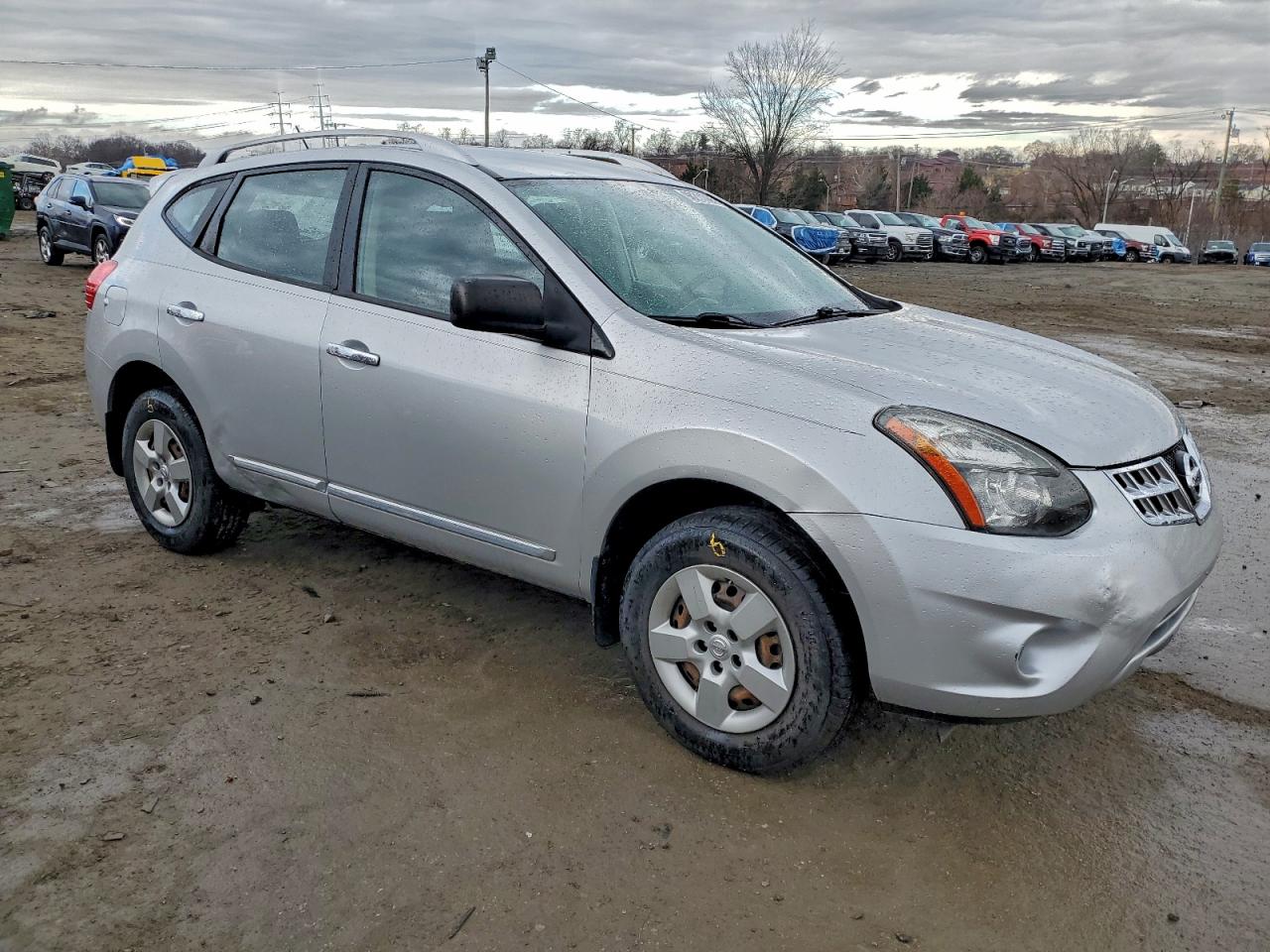 Nissan Rogue S Image 3