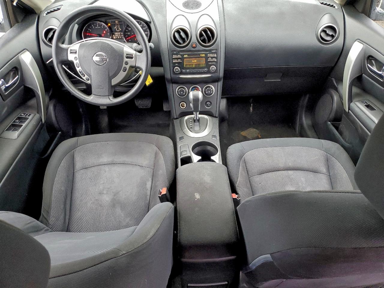 Nissan Rogue S Image 7