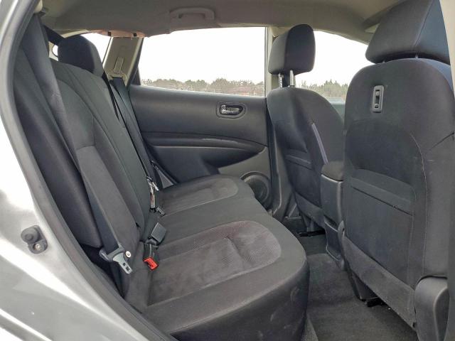 Nissan Rogue S Image 9