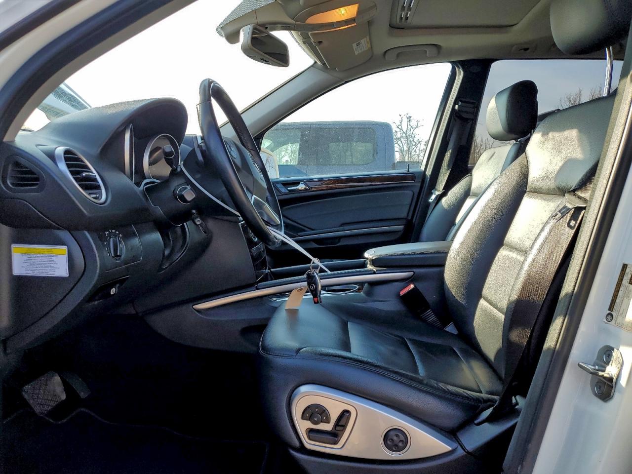 Mercedes-Benz M-Class 350 4matic Image 7