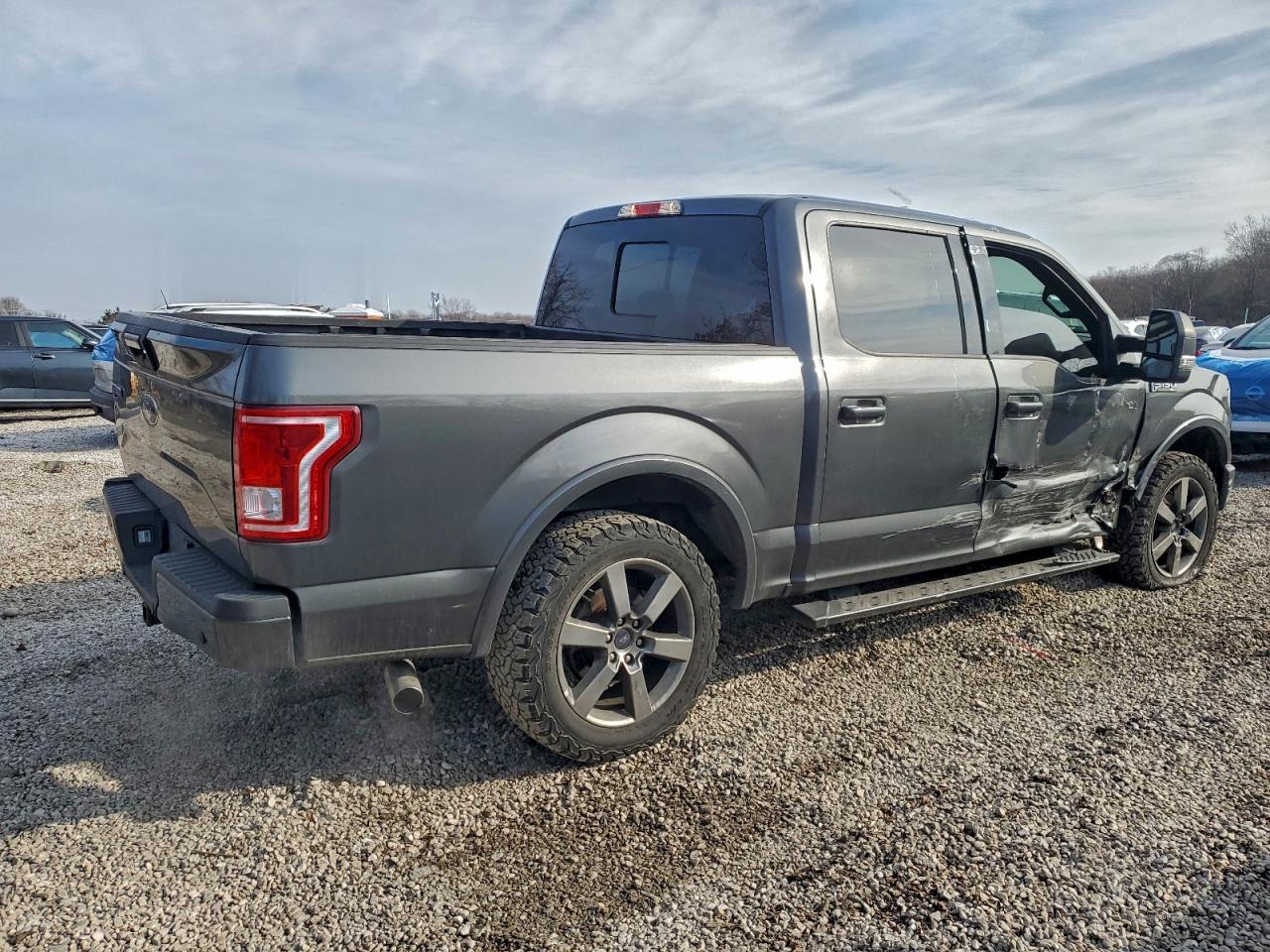 Ford F-150 Supercrew Image 5